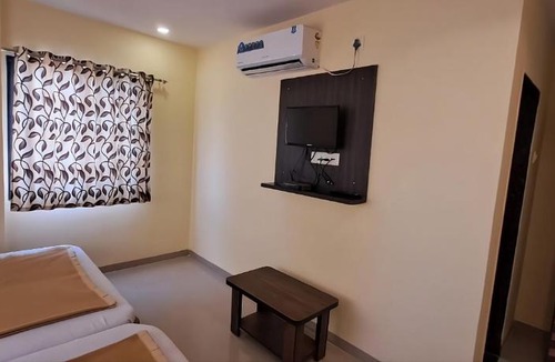 Shirdi Hotel | Hotel Sai Neelam