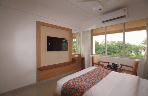 Karjat Hotel | Hotel Sai Residency