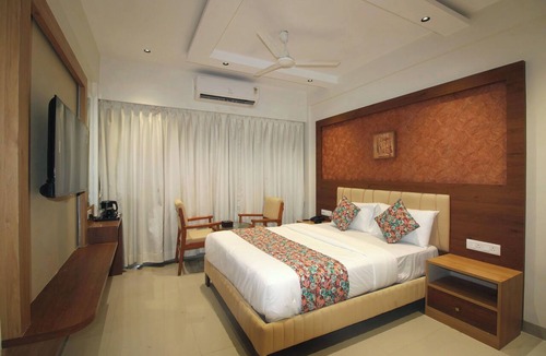Karjat Hotel | Hotel Sai Residency