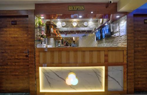 Vile Parle West Hotel | Hotel Saineel Residency