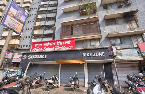 Vile Parle West Cabin | Hotel Saineel Residency