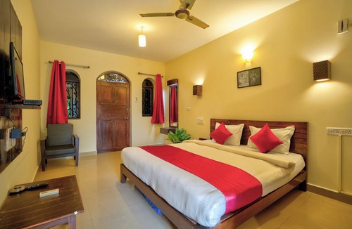 Baga Hotel | Hotel Salty Waves Baga