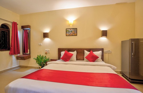 Baga Hotel | Hotel Salty Waves Baga