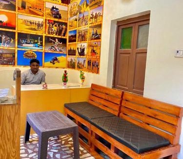 Amar Sagar Pol Hotel | Hotel Sandstone Villa,