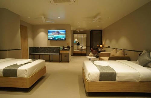 Nashik District Hotel | HOTEL SANKET ELITE
