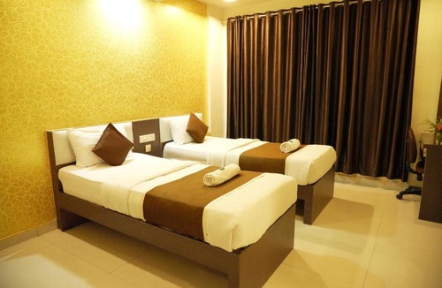 Wakad Hotel | Hotel Sanket Inn