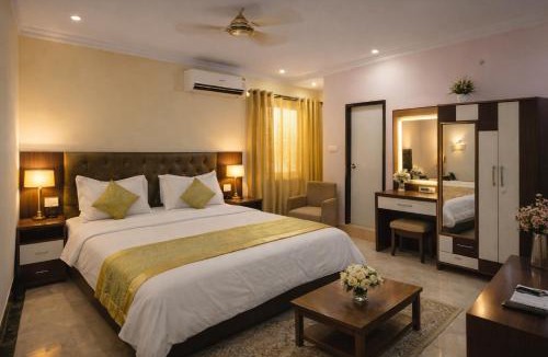 Varanasi Hotel | Hotel Sarweshwary