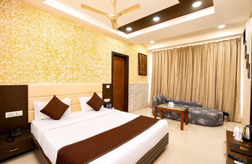 Khatu Hotel | Hotel Sawamani - 100 Meters from Khatushyam ji