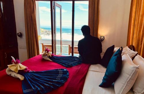 Kovalam Hotel | Hotel Sea View Palace - the beach hotel