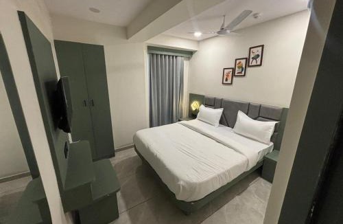 Khattalwada Hotel | HOTEL SERENITy