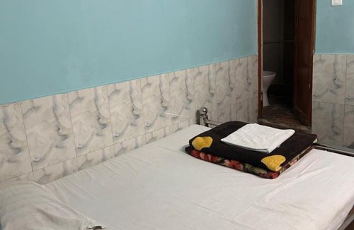 Taltala Hotel | Hotel Shabnam,Near Park St,New Market,Esplanade