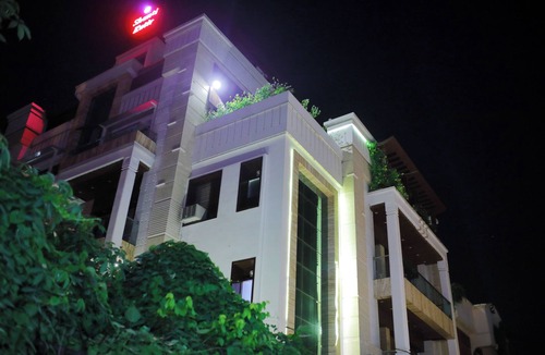 Kanpur Hotel | Hotel Shanti Kutir