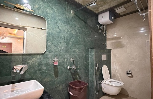 Jamui Hotel | Hotel Shashi Grand Jamui