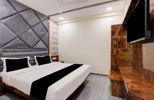 Navrangpura Hotel | Hotel shgun Inn cg road