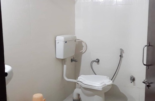 Abu Road Hotel | Hotel Shiv Shakti