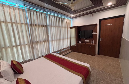 Chopasni Housing Board Hotel | Hotel Shivaay