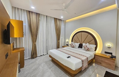 Gandhinagar Hotel | Hotel Shivalin Gandhinagar