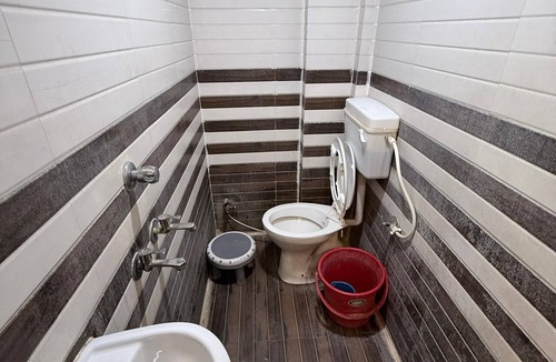 Ujjain Hotel | Hotel Shree Gajanand Palace