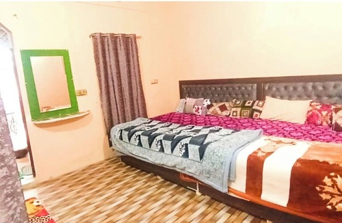 Mathura Hotel | Hotel Shree Gopal Niketan Mathura
