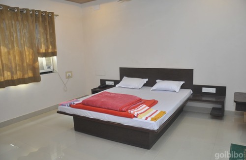 Dwarka Hotel | Hotel Shree Gurukrupa