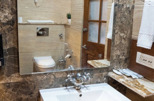 Sikandra Hotel | Hotel Shree Ji Palace