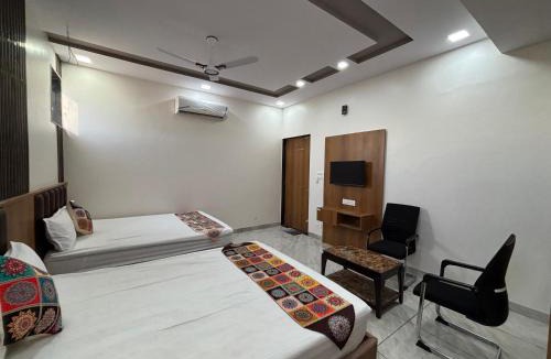 Bhinmal Hotel | Hotel Shree Krishna Palace