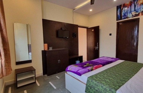 Ujjain Hotel | Hotel Shree Shivtam