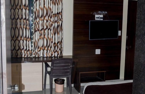 Dwarka Hotel | Hotel Shree Vallabh