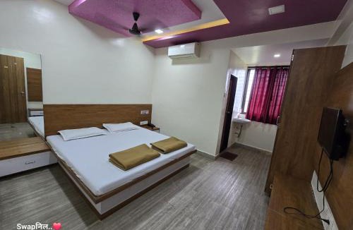 Mahad Hotel | Hotel Shreejay Lodging