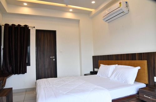 Abu Road Hotel | Hotel Shreeji Palace