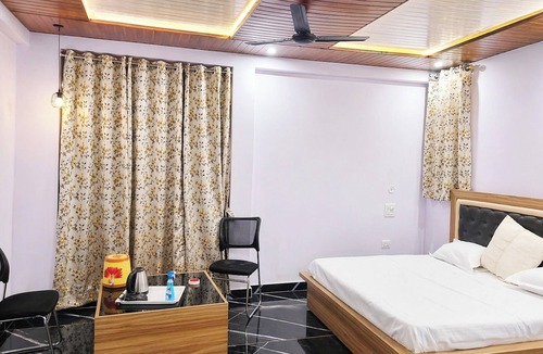 Didihat Hotel | Hotel Shri Anand Berinag