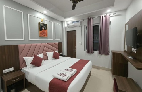 Haridwar Hotel | Hotel Shri Ji Palace