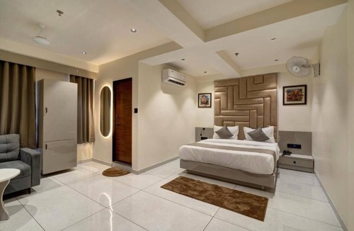 Gandhinagar Hotel | Hotel Shrimad Villa Gandhinagar