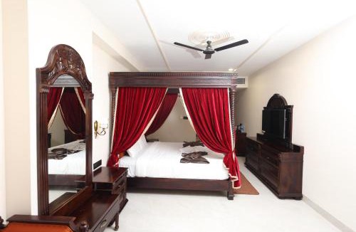 Vrindavan Hotel | Hotel Shringar Mahal Vrindavan