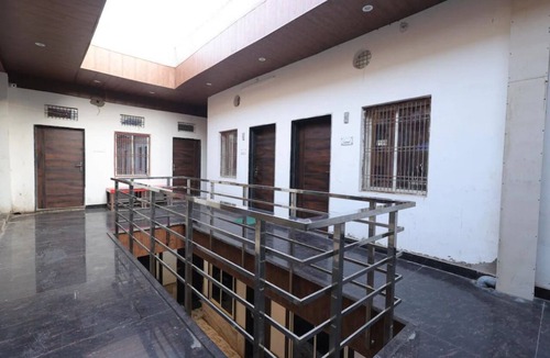 Mathura House | Hotel Shyam Inn - Family Air Conditioning Apartment