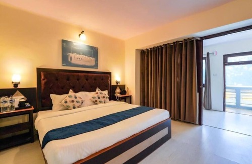 Mallital Hotel | Hotel Silverton (180 lake view)