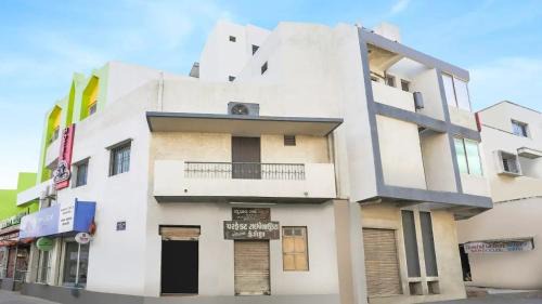 Rajkot Hotel | Hotel SK Rajkot