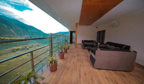 Dunda Hotel | Hotel Social Palace, Uttarkashi