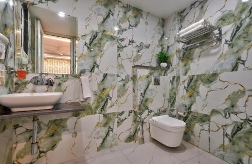 Khattalwada Hotel | Hotel Sona Deluxe Newly Built 2 minutes Walking From New Delhi Railway Station