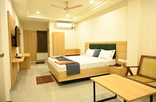 Dabagardens Hotel | HOTEL SREE KANYA INN