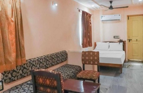 Vijayawada Hotel | HOTEL SRI KALAGA