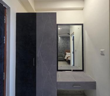 Kanakapura Hotel | Hotel Srs Manor