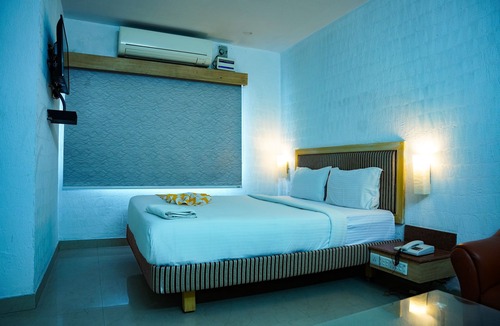Hyderabad Hotel | Hotel SSV Grand