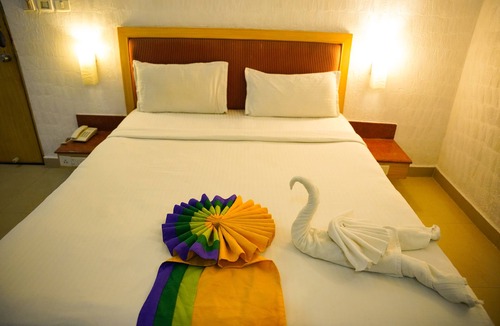 Hyderabad Hotel | Hotel SSV Grand