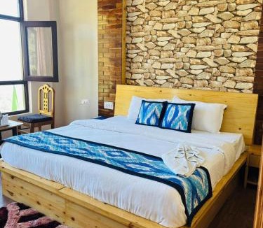 Kausani Hotel | Hotel Sumit