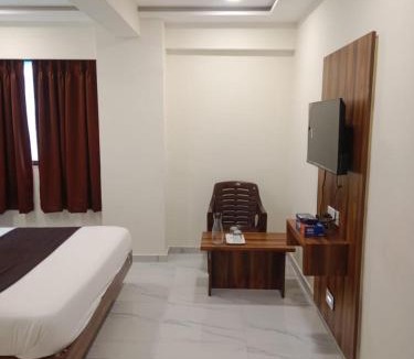 Ahmedabad Hotel | Hotel Sun Shine