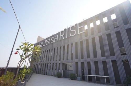 Ahmedabad Hotel | Hotel Sunflare
