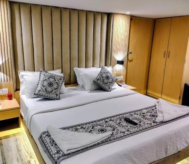 Sakinaka Hotel | hotel Sunrise Residency International Airport