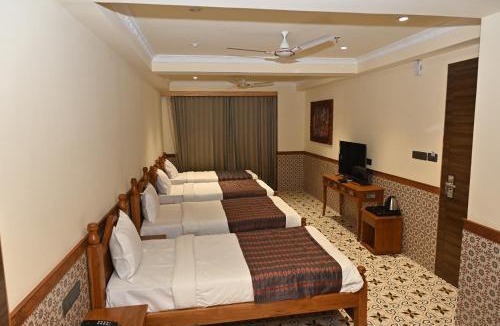 Gandhinagar Hotel | Hotel Surya Palace