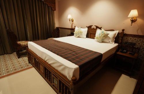 Gandhinagar Hotel | Hotel Surya Palace